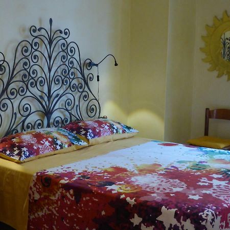Casa Clemente In Cit Turin - Vicino A Porta Susa E Metro Eksteriør billede