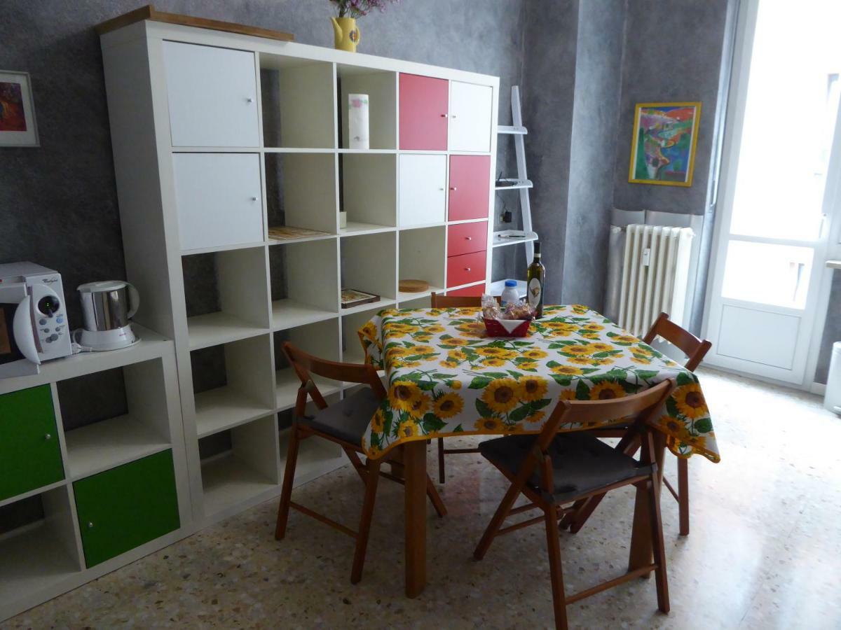Casa Clemente In Cit Turin - Vicino A Porta Susa E Metro Eksteriør billede